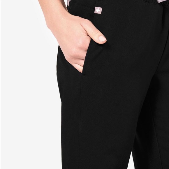 New Figs wide leg scrub pants black small - Picture 3 of 5